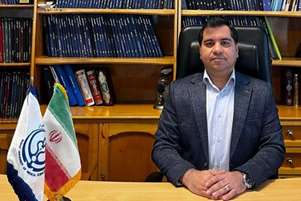 پیام دکتر امیر آزادی، رئیس دانشکده داروسازی شیراز به مناسبت روز استاد